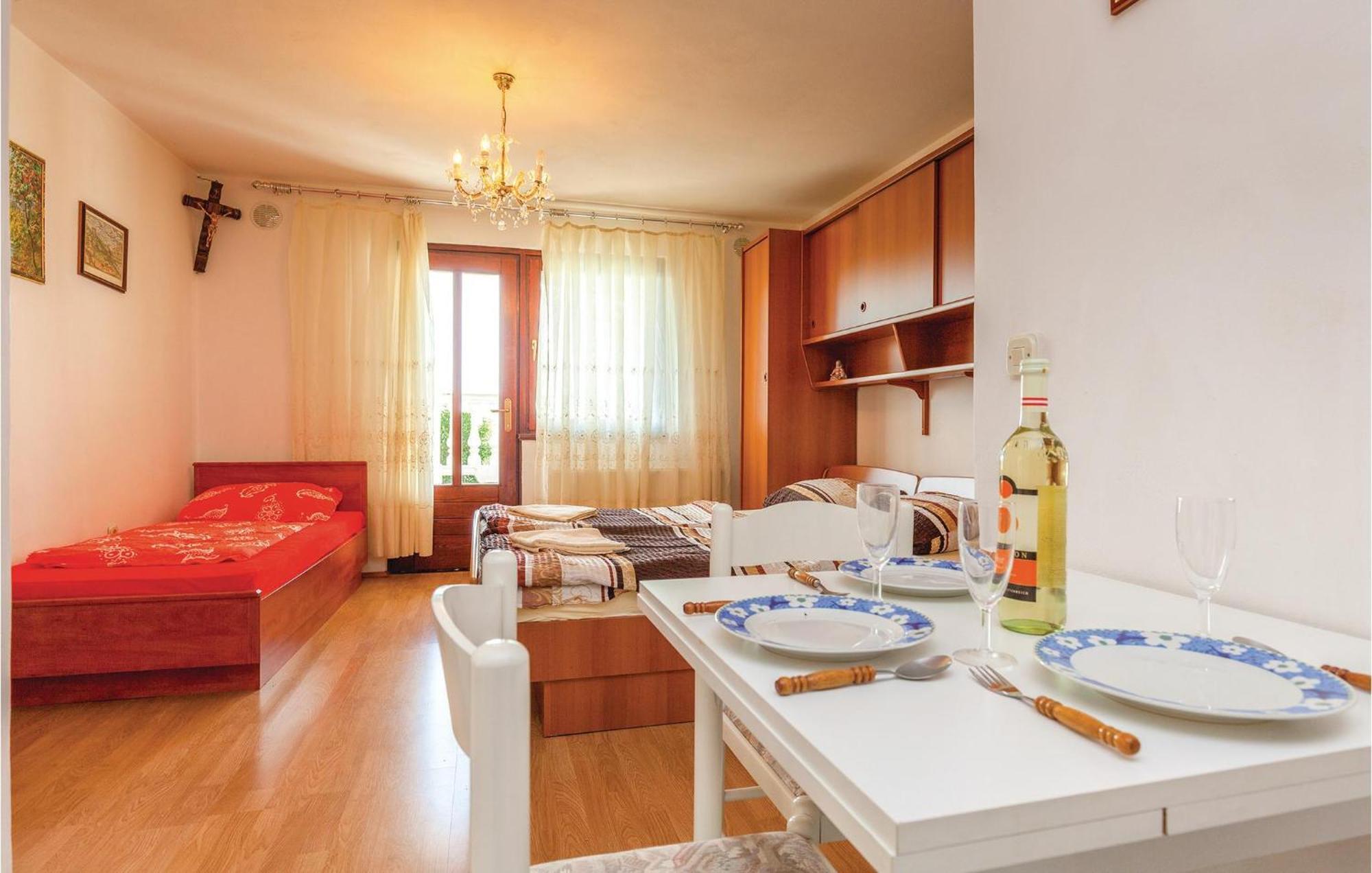Stunning Apartment In Crikvenica With Wifi Exteriér fotografie