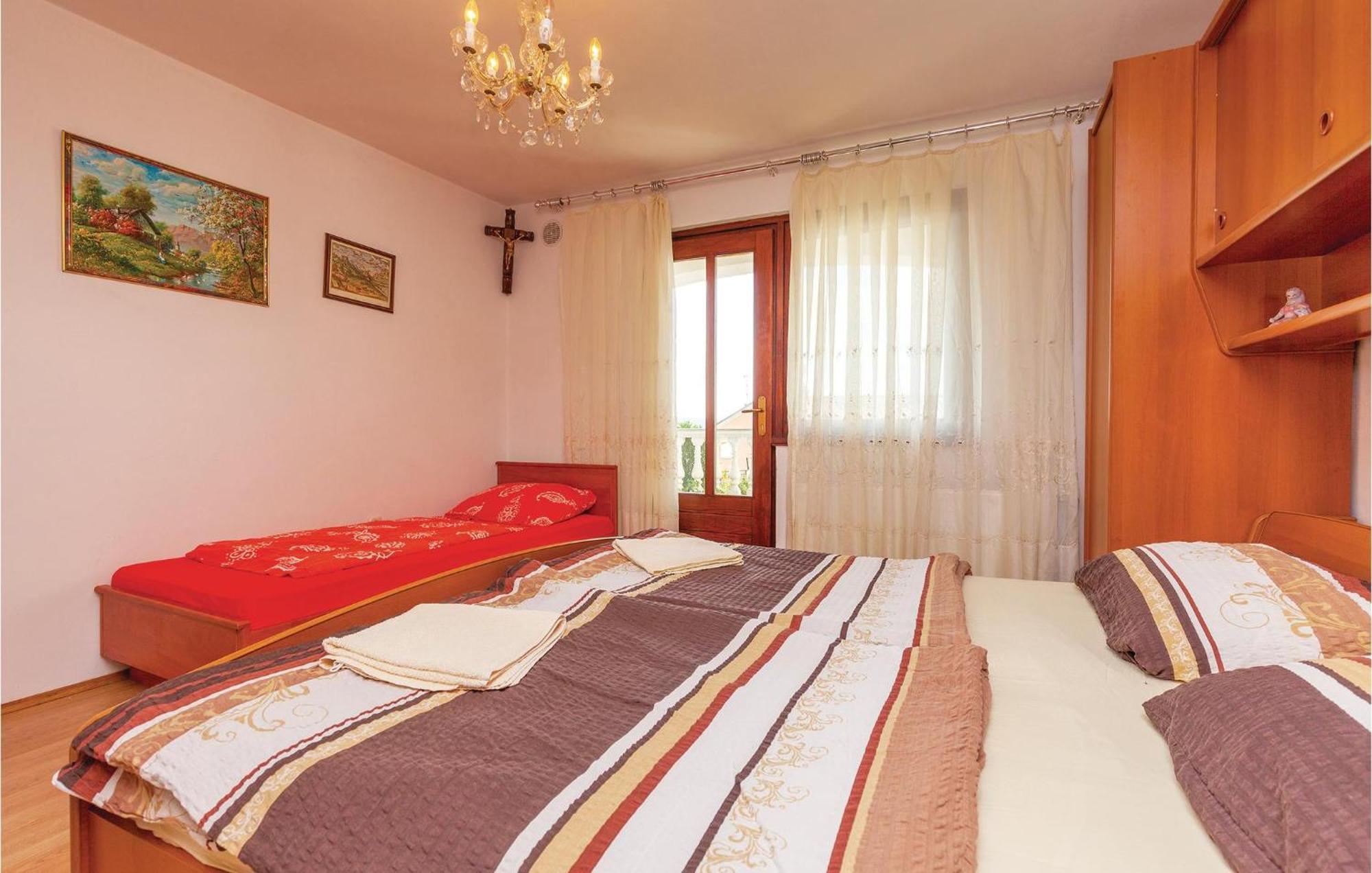 Stunning Apartment In Crikvenica With Wifi Exteriér fotografie